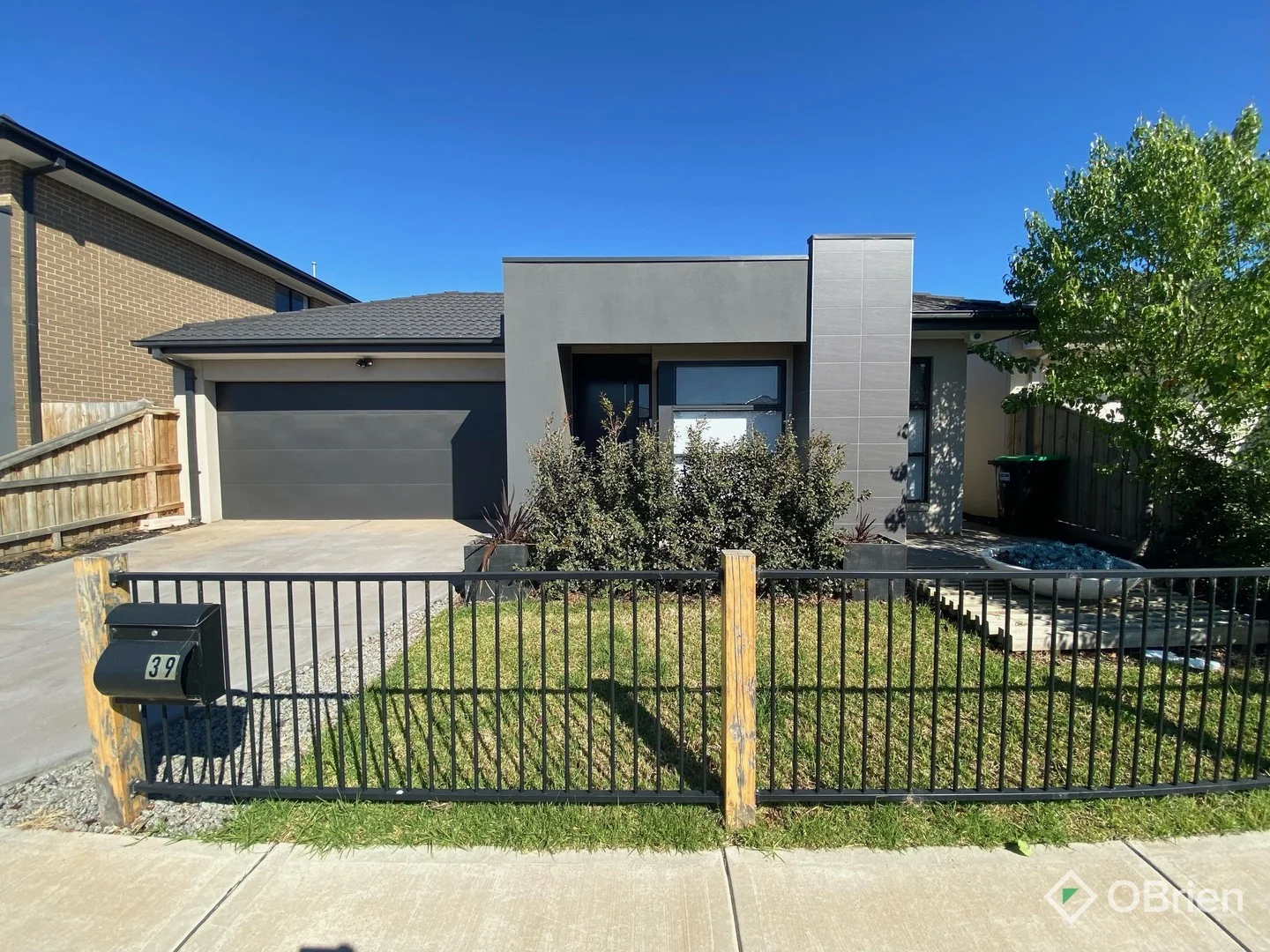 39 Rosette Crescent, Rockbank VIC 3335