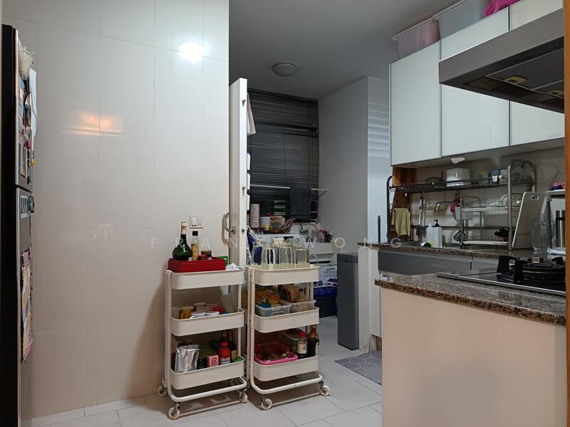 99 Robertson Quay photo 4