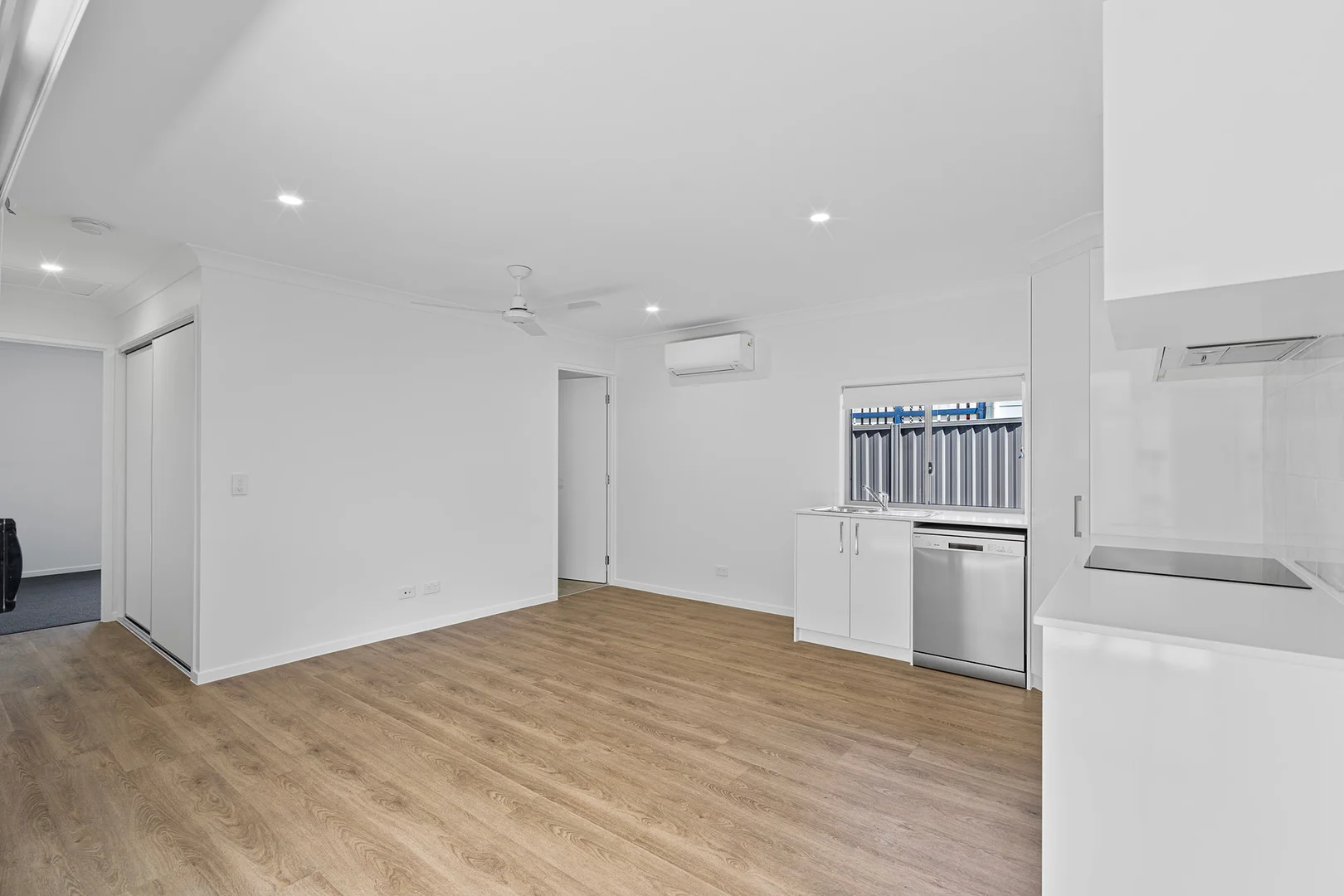 Additional image 2 of 557A Anzac Ave, Rothwell QLD 4022
