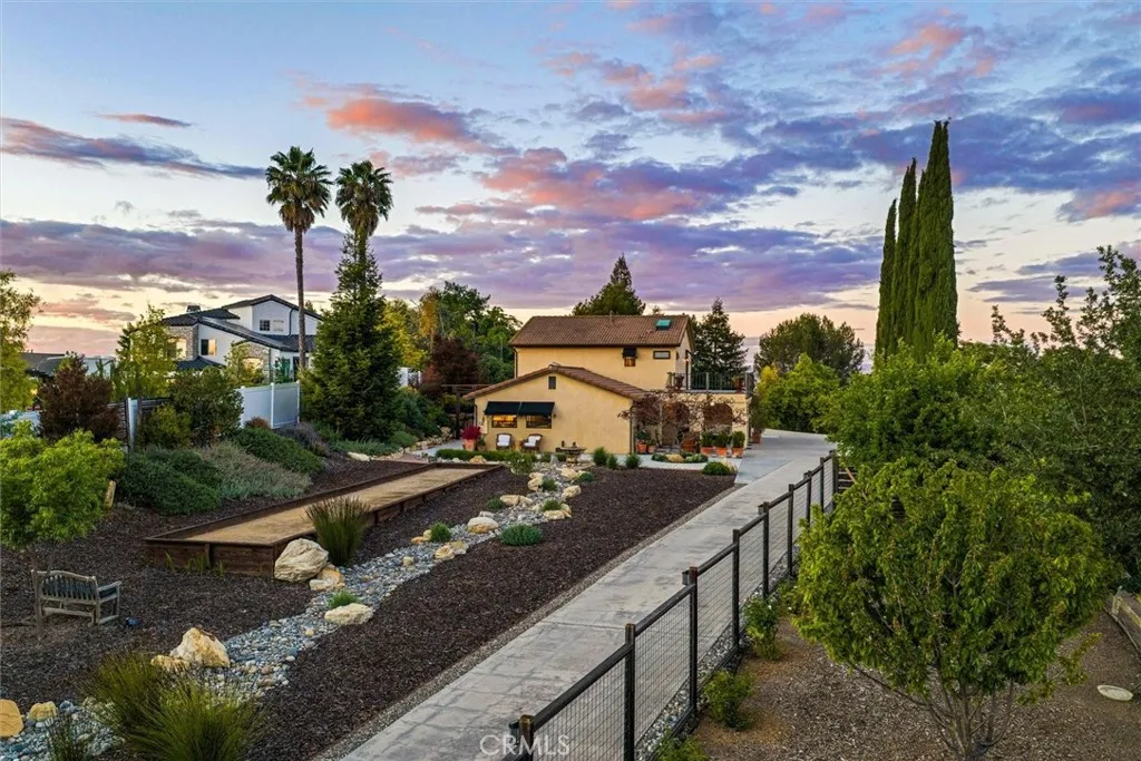 Additional image 3 of 927 Osos Way, Paso Robles, CA 93446