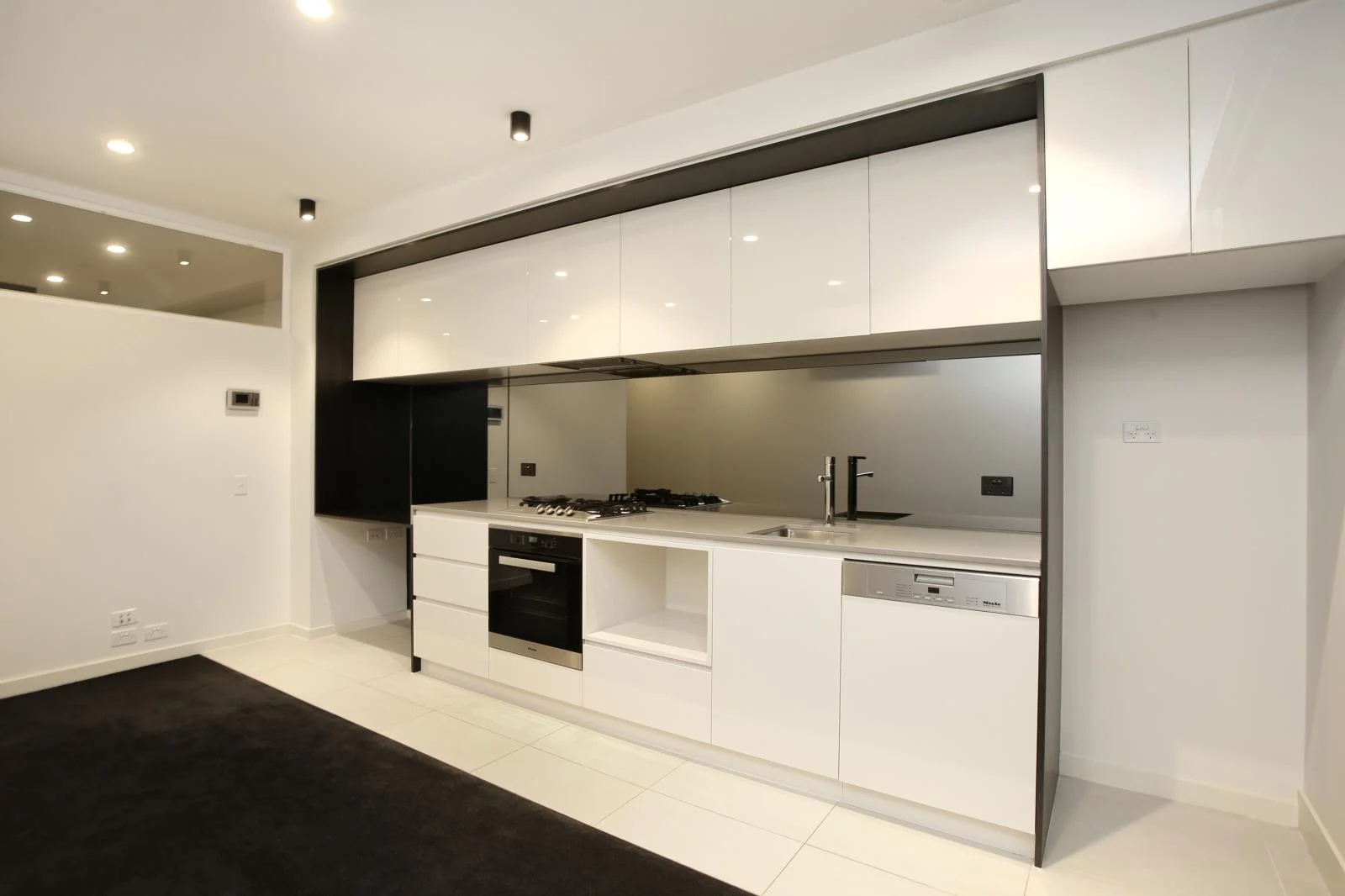 Additional image 2 of 711/3 Yarra Street, South Yarra VIC 3141