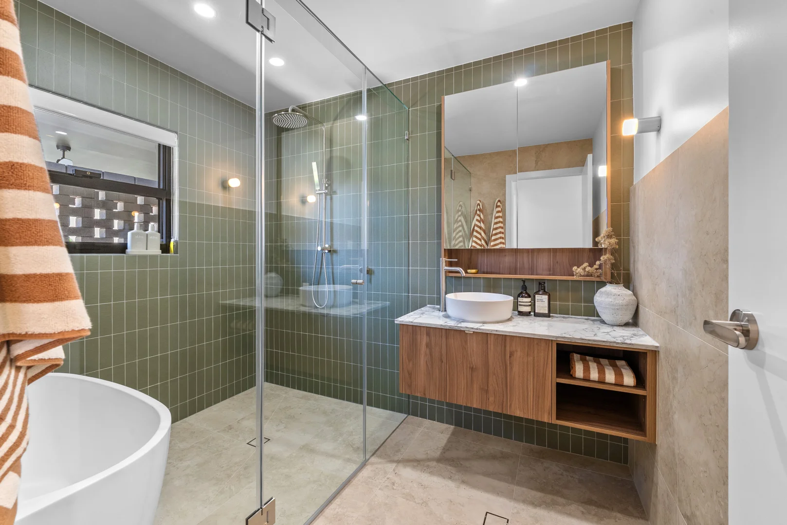 Additional image 16 of 1/189 Bayview Street, Runaway Bay QLD 4216