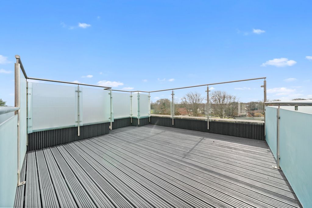 Additional image 3 of 2 bed flat for saleVictoria Road, Formby L37