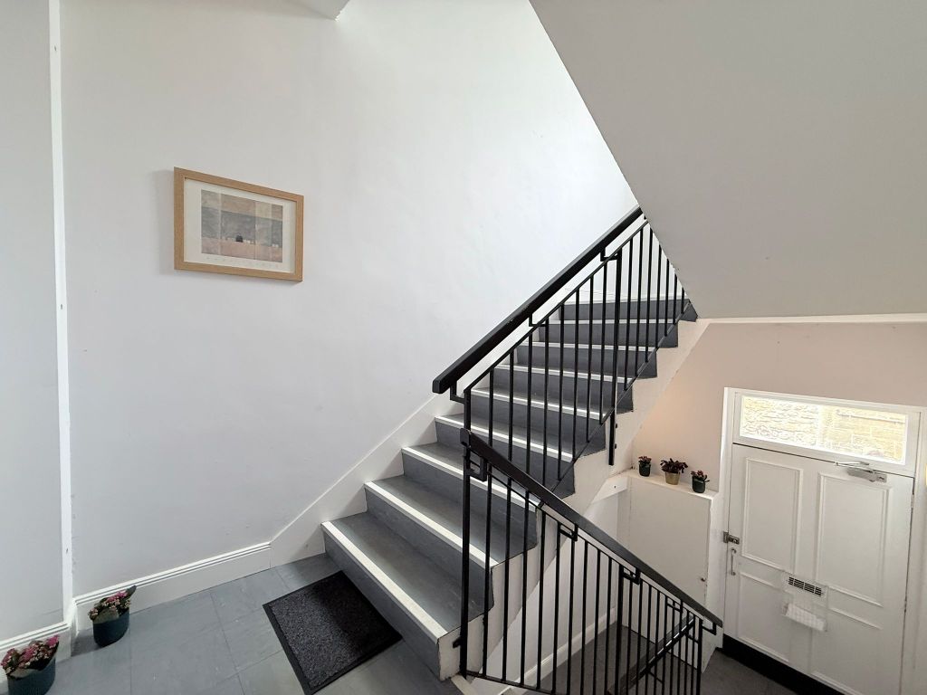 Additional image 2 of 3 bed flat for saleSt Michaels Wynd, Linlithgow EH49