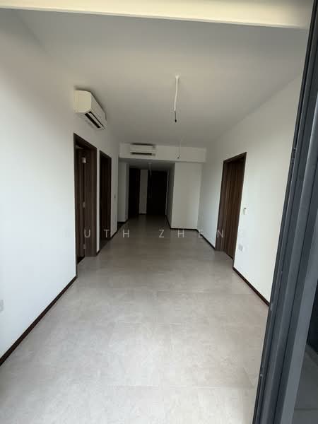 Lentor Central photo 5