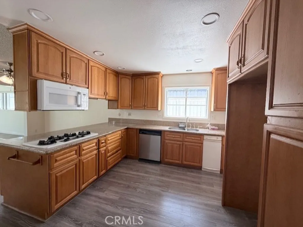 Additional image 10 of 1095 Jadestone Lane, Corona, CA 92882