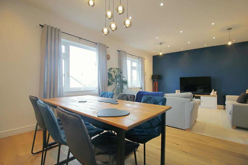 Fairmount, Long Lee, Keighley, BD21 4SP photo 5
