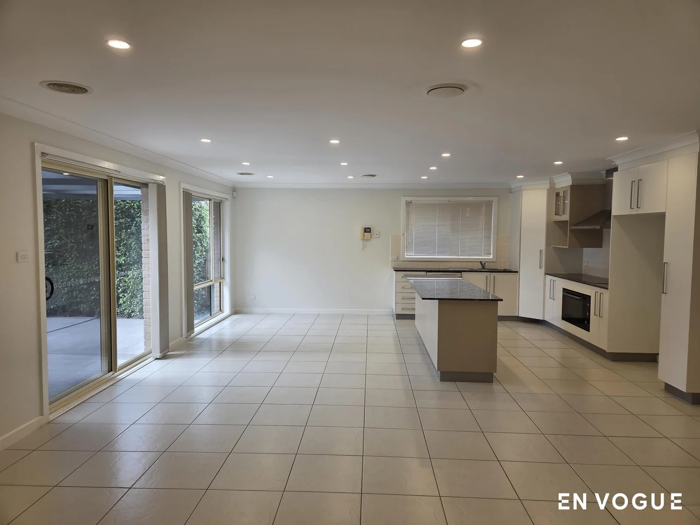Additional image 10 of 27 Kalianna Street, Harrison ACT 2914