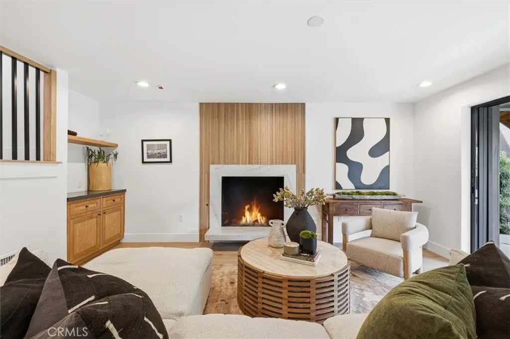 Additional image 24 of 865 10th Street, Manhattan Beach, CA 90266