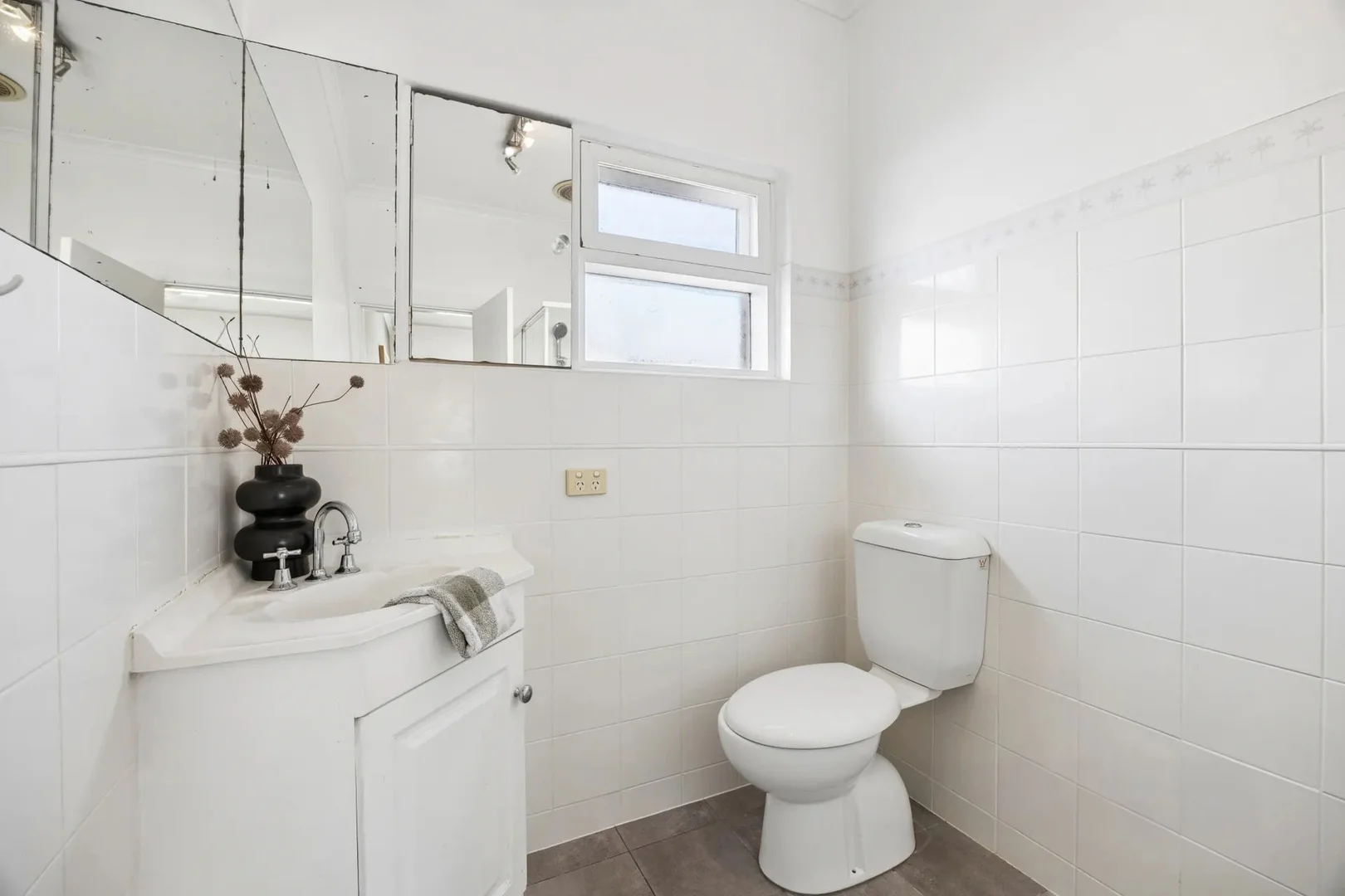 Additional image 7 of 4/9 Pine Ave, Glenelg North SA 5045