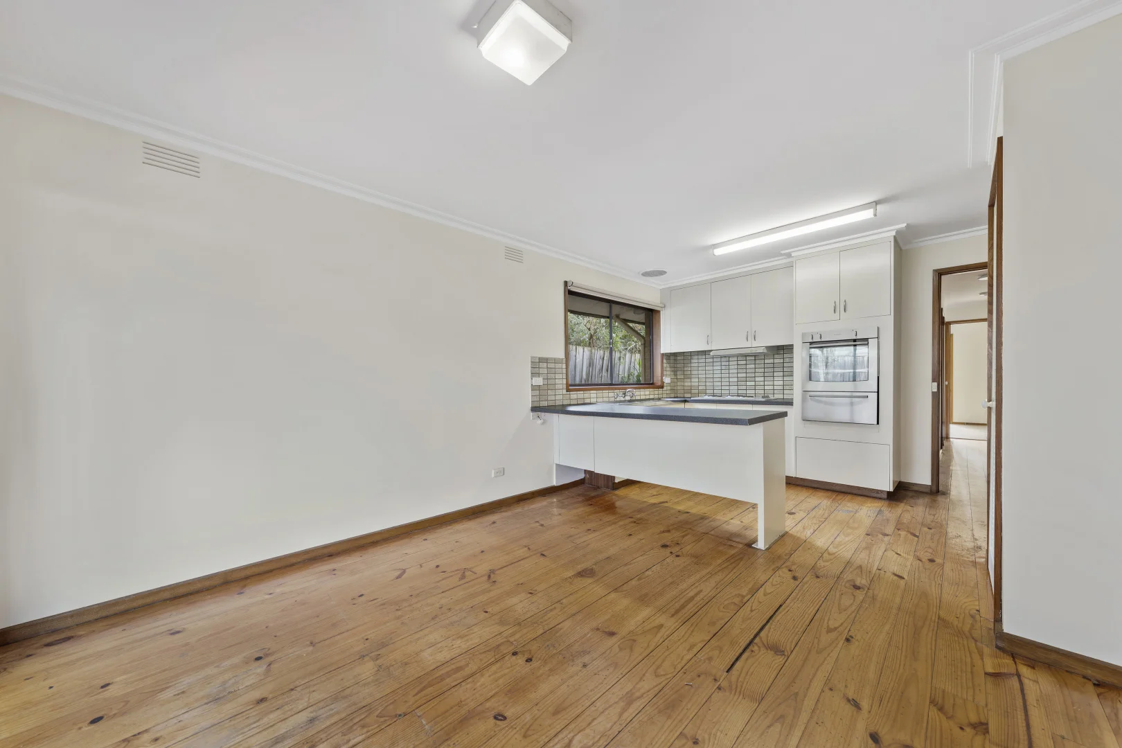 Additional image 3 of 41 Golf Links Road, Frankston VIC 3199