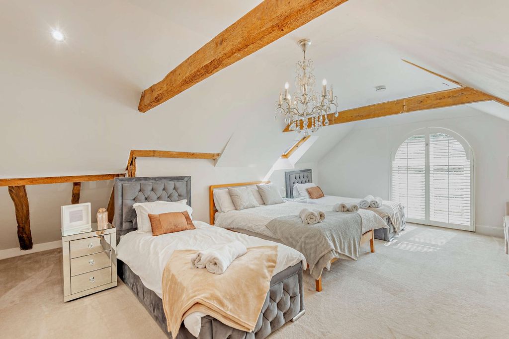 Additional image 11 of 9 bed detached house for saleCoopers Farm, Bolney Road, Horsham, West Sussex RH13