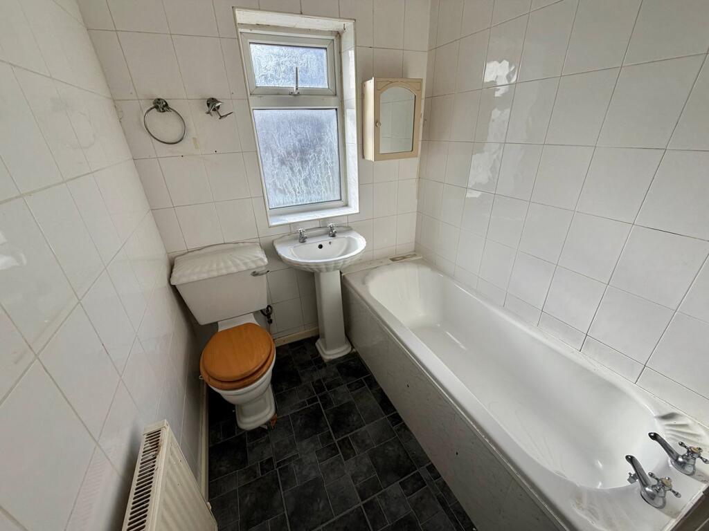 Highfield Road, Keighley, BD21 photo 5