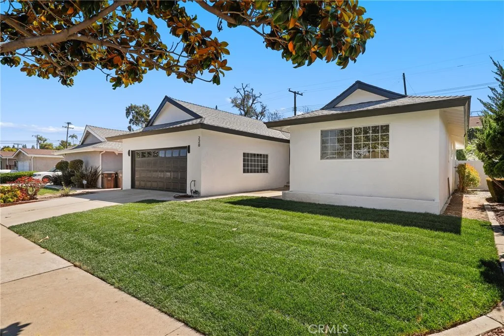 Additional image 3 of 220 Gwynwood Avenue, La Habra, CA 90631