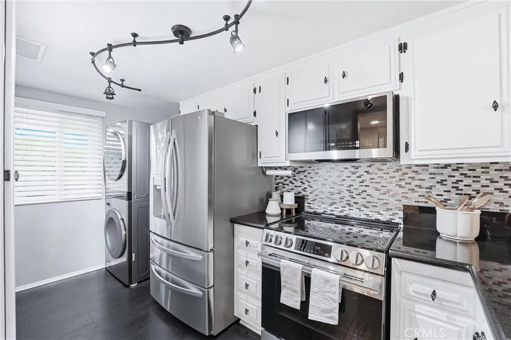 Additional image 64 of 12113 Beverly Boulevard Unit K, Whittier, CA 90601