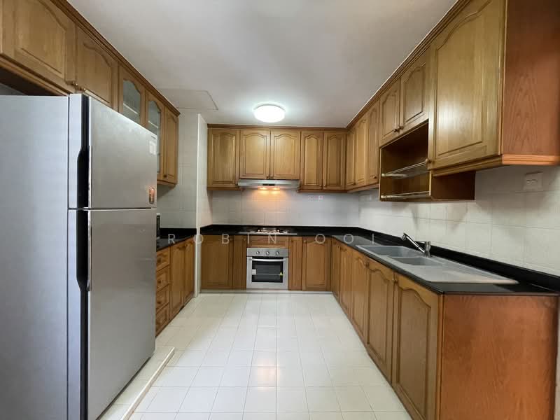 520 East Coast Road photo 2