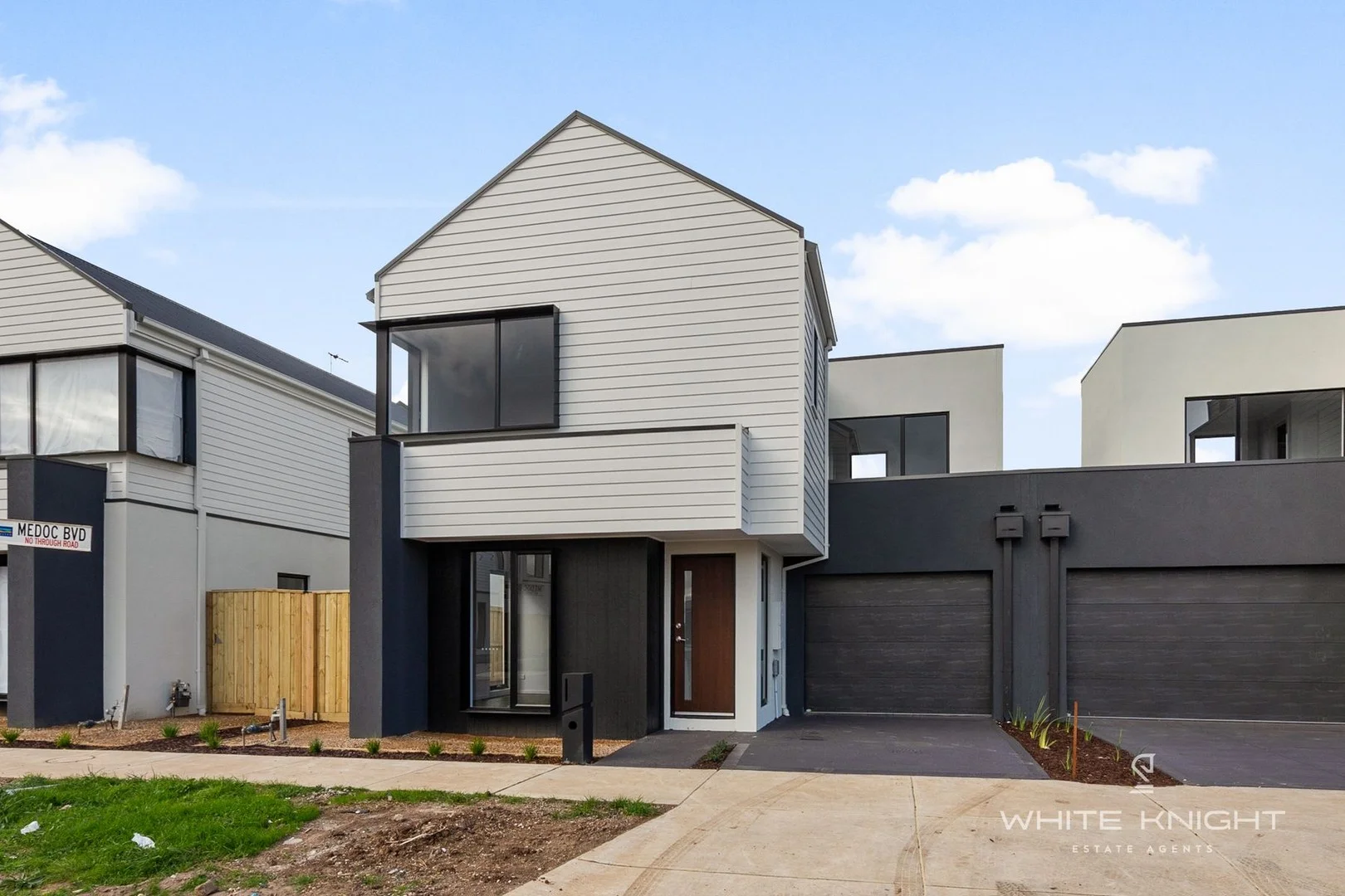 11 Medoc Boulevard, Deanside VIC 3336