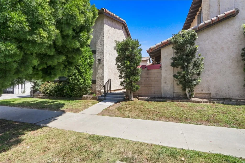 734 Ohio Avenue Unit B, Long Beach, CA 90804