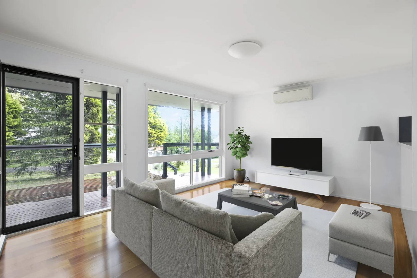 2 Thomas Street, Mittagong NSW 2575 photo 2