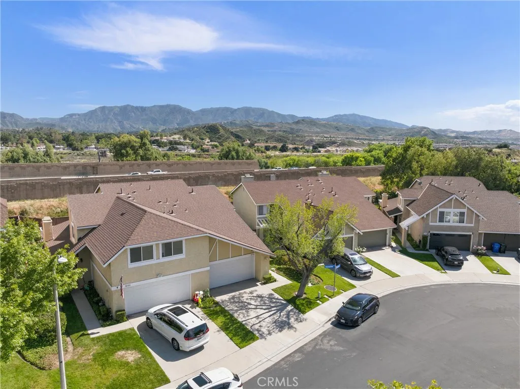 Additional image 4 of 16722 Shinedale Drive, Canyon Country, CA 91387