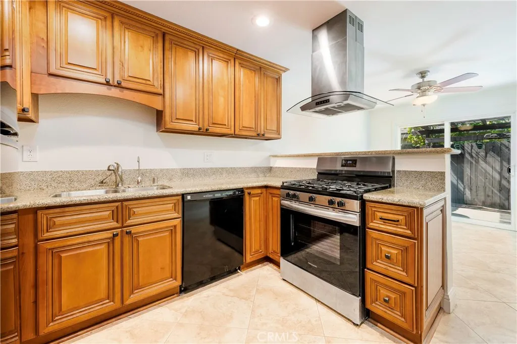 Additional image 7 of 630 S Knott Ave Unit 6, Anaheim, CA 92804