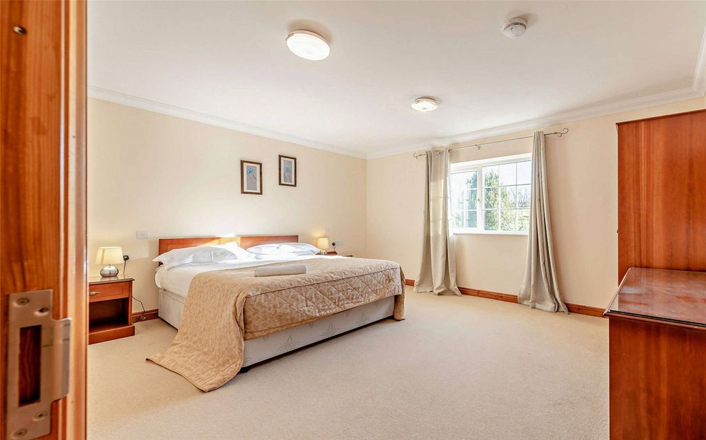 Additional image 13 of 6 bed detached house for saleBroadlay, Ferryside, Carmarthenshire SA17