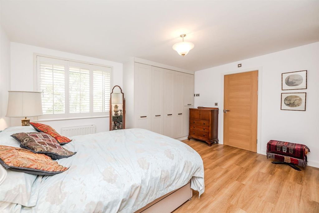 Additional image 9 of 2 bed flat for saleMill Rise West Road, Ponteland, Newcastle Upon Tyne NE20