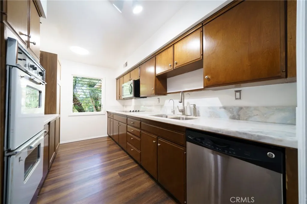 Additional image 18 of 8120 Canby Ave #6, Reseda, CA 91335