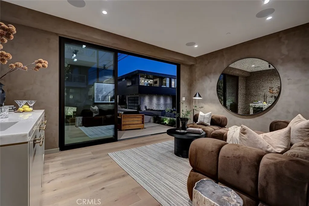 Additional image 24 of 315 25th, Manhattan Beach, CA 90266