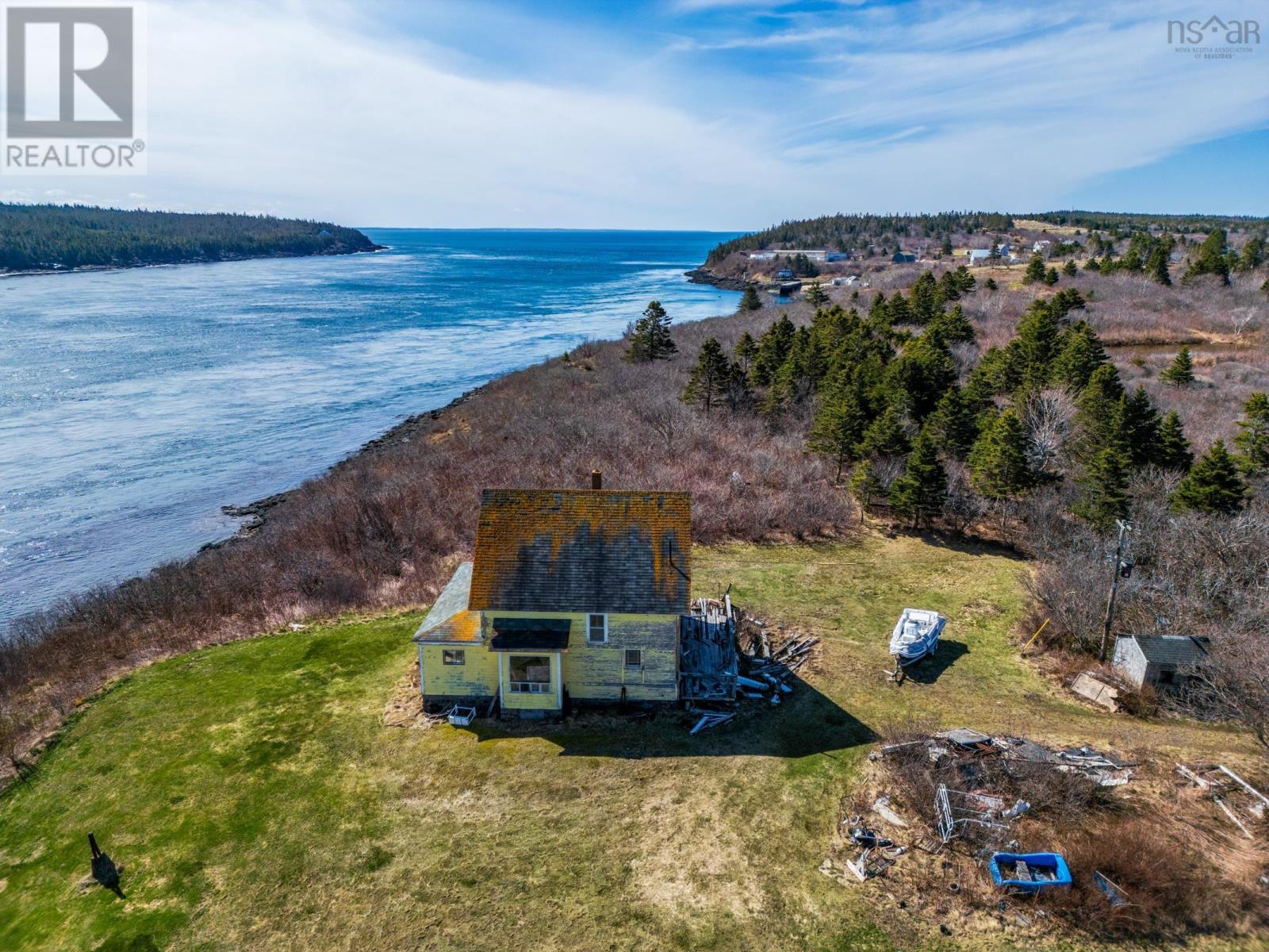 3284 Highway 217
