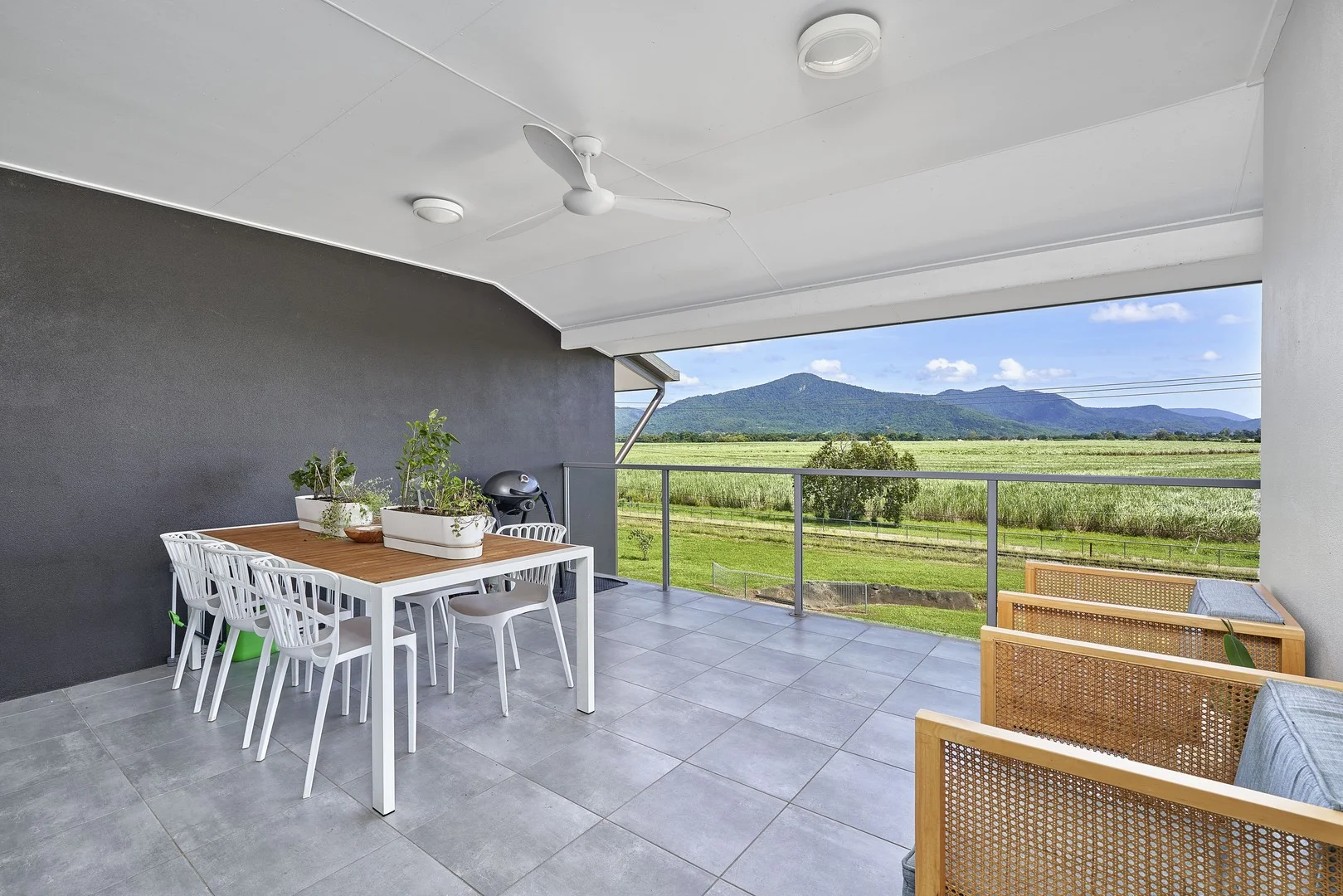 7/211-213 Kamerunga Road, Freshwater QLD 4870
