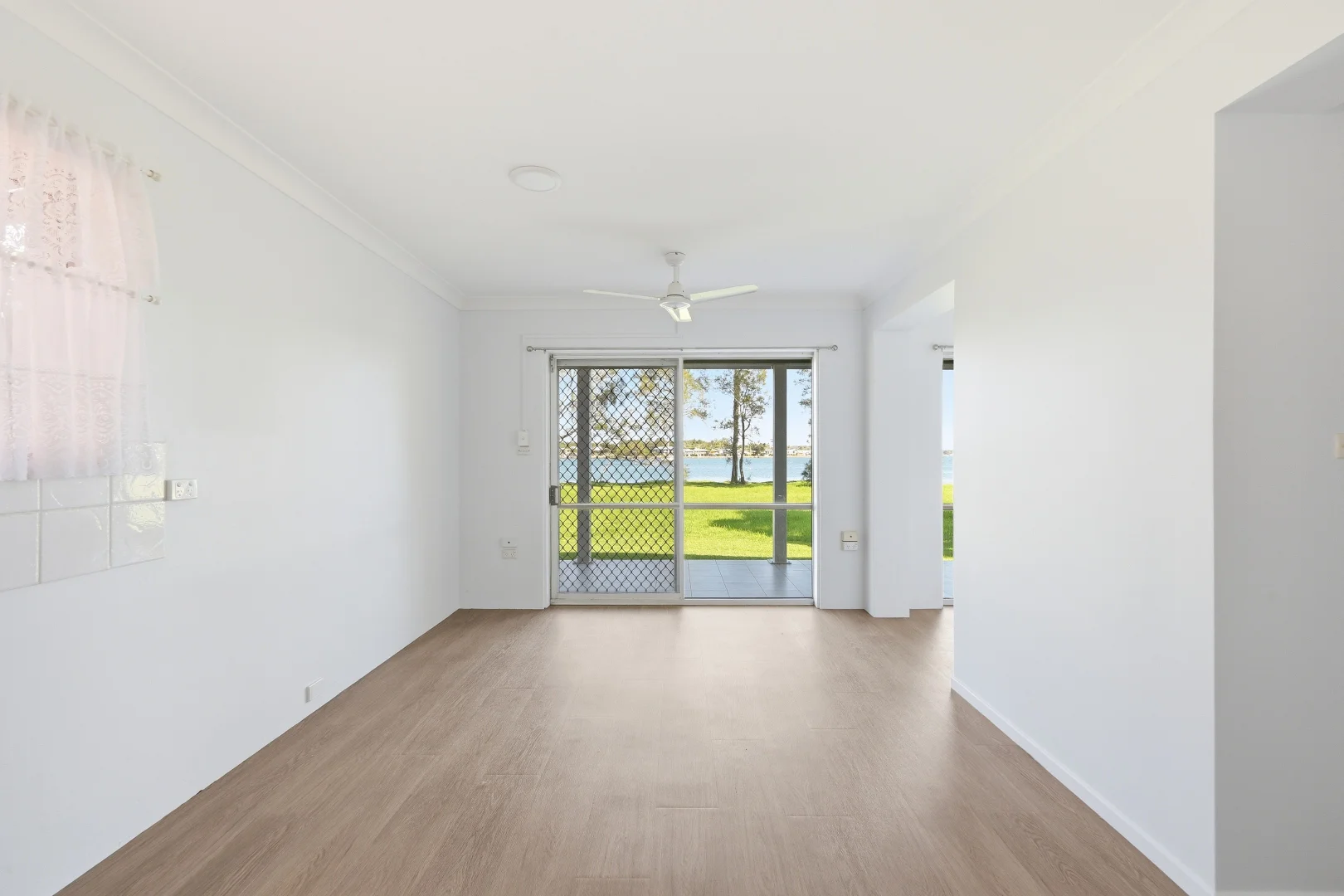 Additional image 15 of 26 Shoreline Drive, North Shore NSW 2444