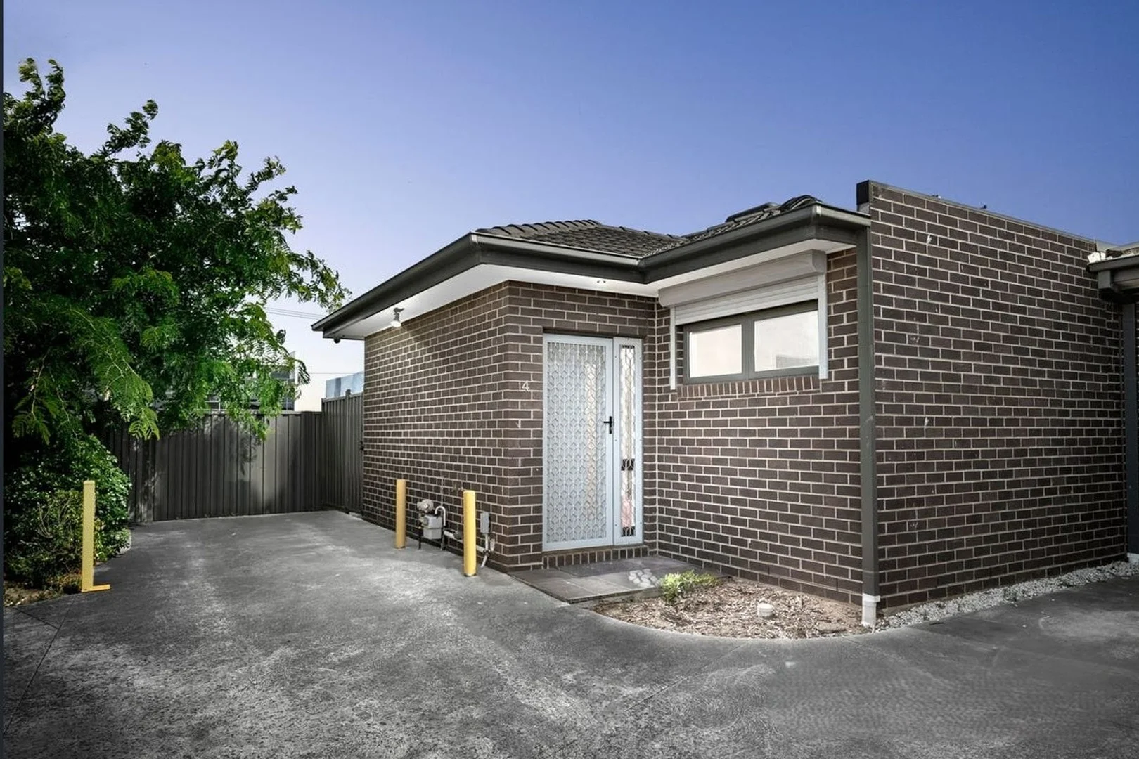 4/11 Loxwood Court, Deer Park VIC 3023