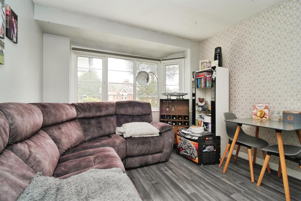 Princess Road, Poole photo 3