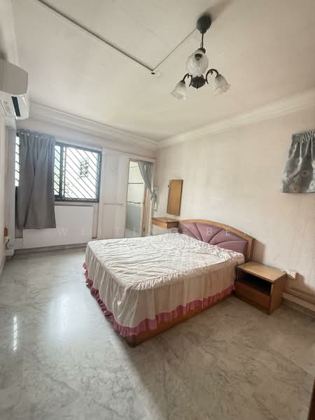 330 Jurong East Avenue 1