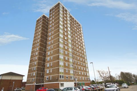 Siviter Way, Dagenham, Essex RM10