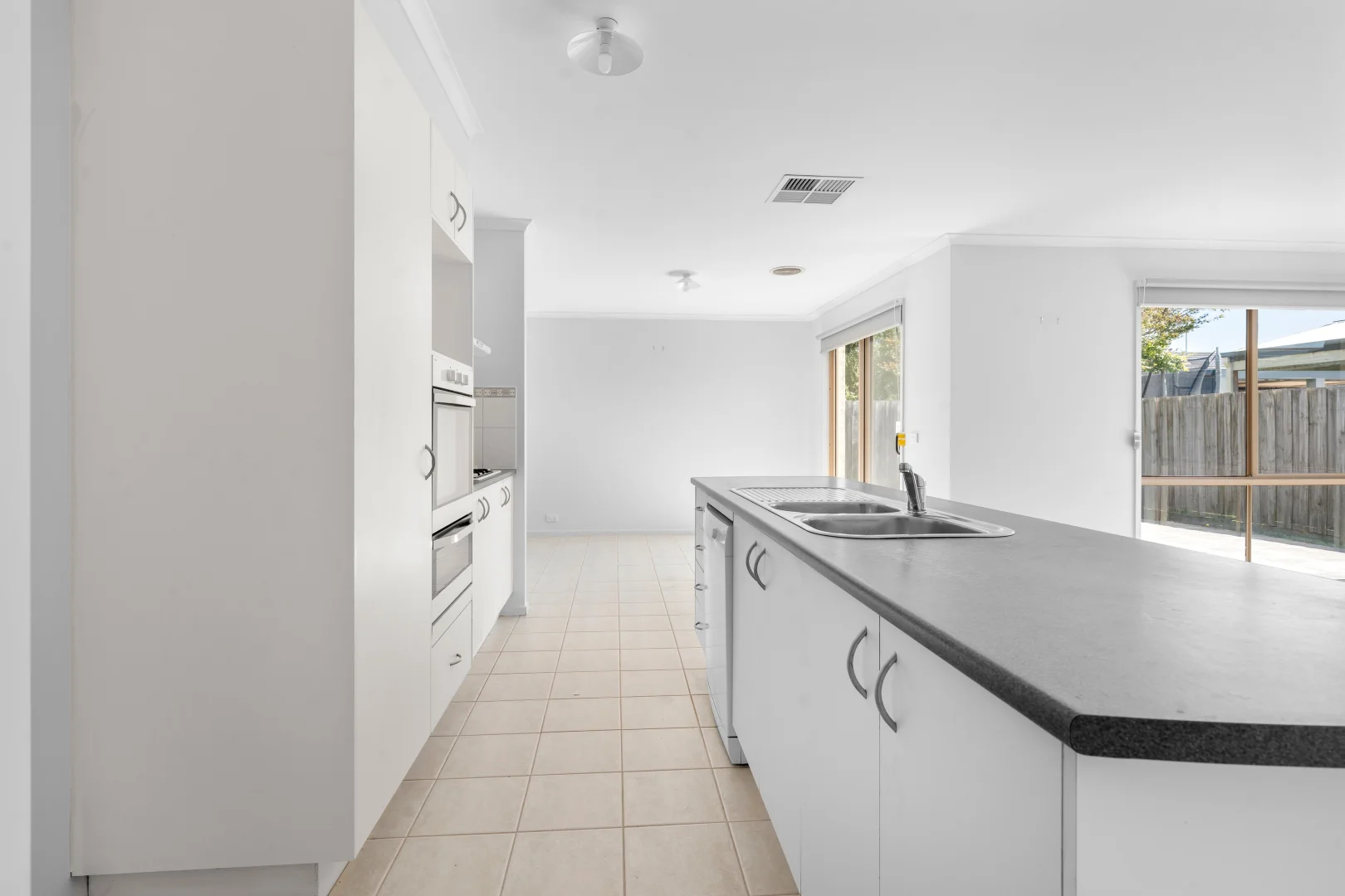 Additional image 3 of 8 Kate Elizabeth Avenue, Berwick VIC 3806