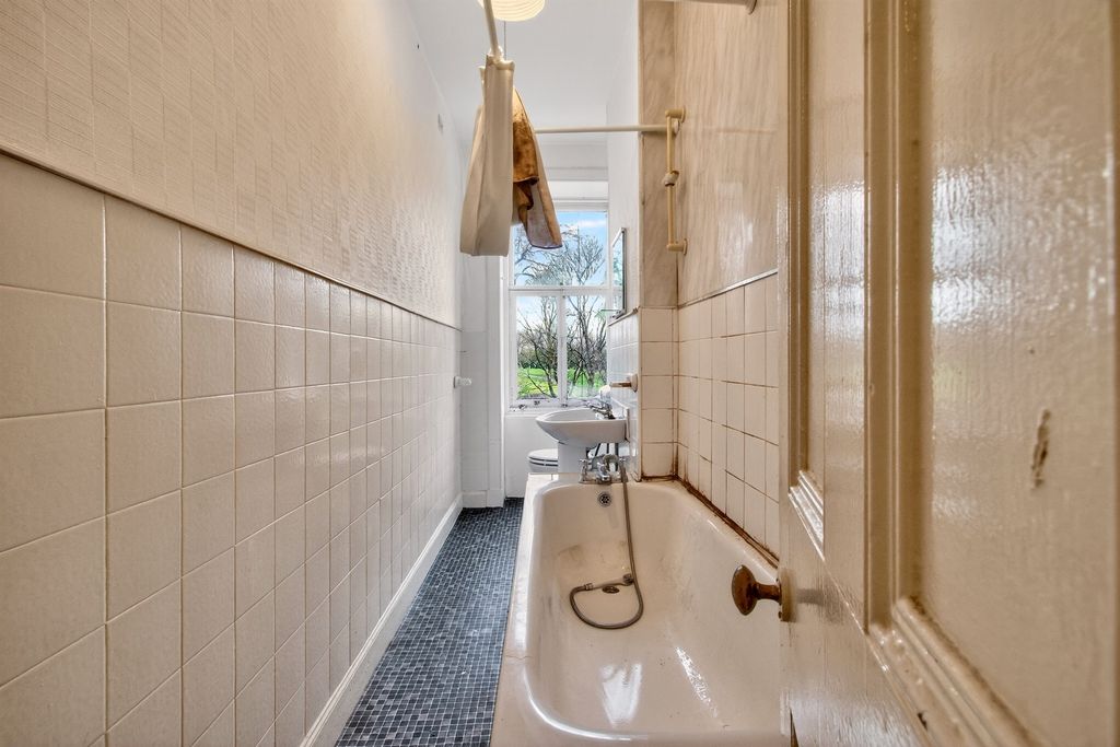 Additional image 14 of 1 bed flat for saleTollcross Road, Glasgow G32
