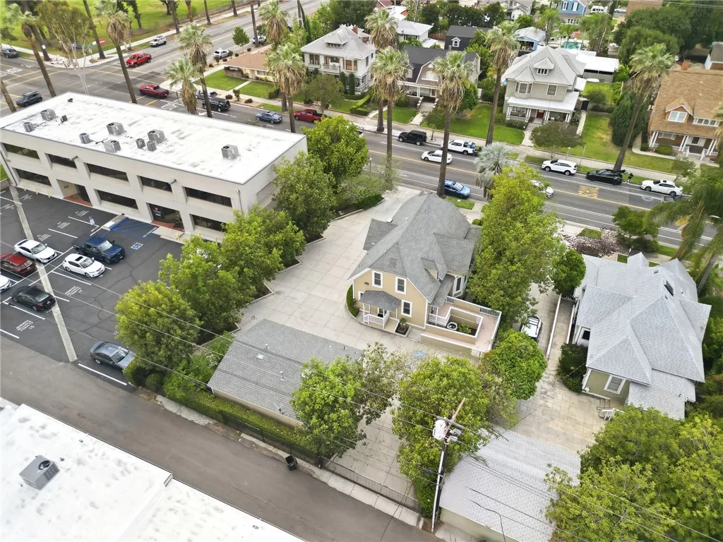 537 Cajon Street, Redlands, CA 92373