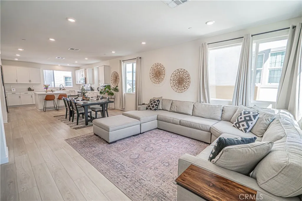 Additional image 18 of 27154 Valley Oak Place, Valencia, CA 91381
