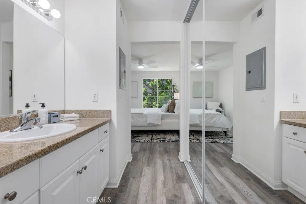 Additional image 9 of 21500 Burbank Blvd Unit 316, Woodland Hills, CA 91367