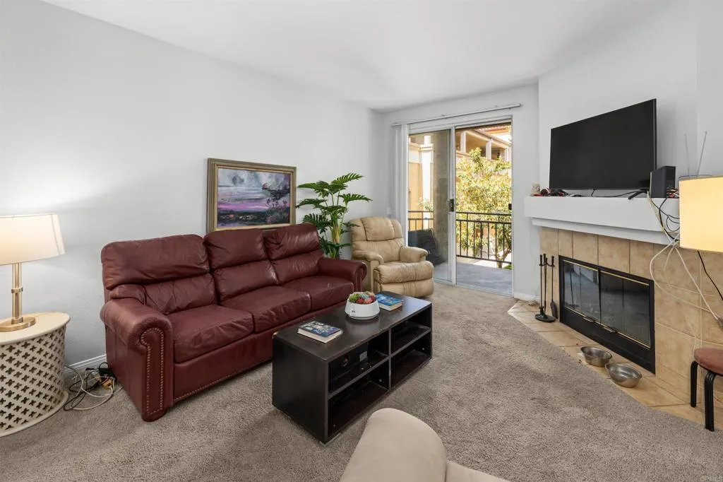 Additional image 34 of 2050 camino de la reina Unit 203, San Diego, CA 92108