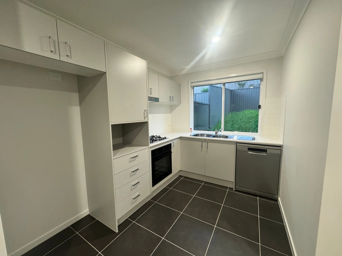 Additional image 2 of 42/2 Shortland Dr, Aberglasslyn NSW 2320