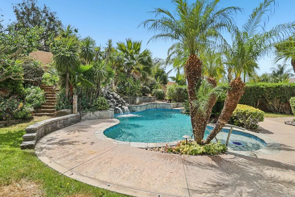 Additional image 89 of 1747 Crescent Knolls Gln, Escondido, CA 92029
