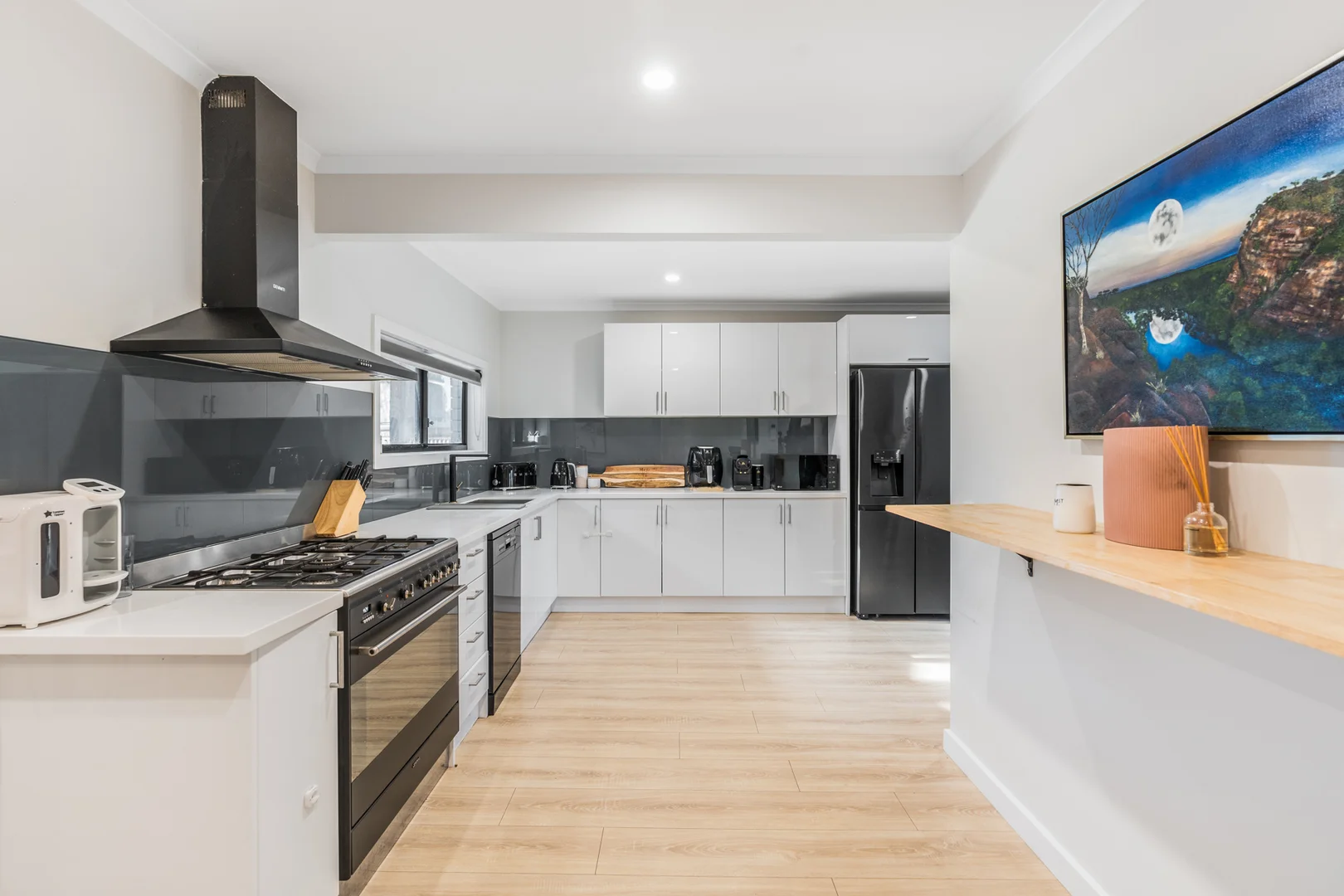 Additional image 3 of 10 Boydell Court, Lara VIC 3212