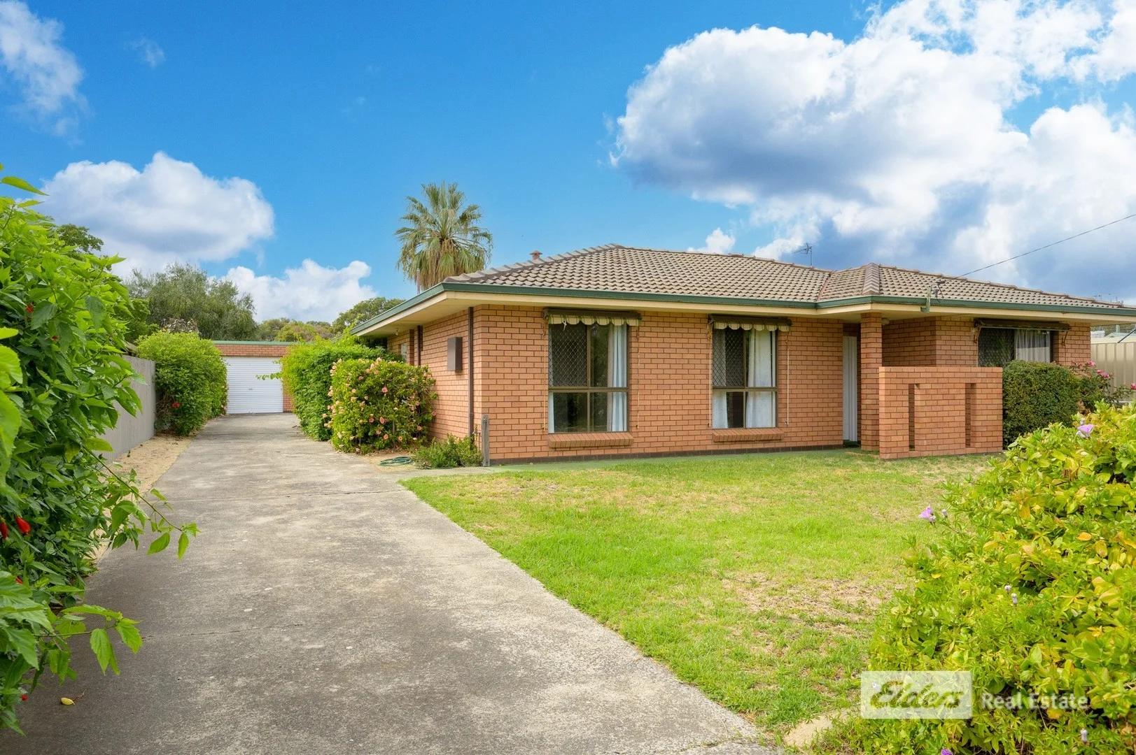 27 Wilkes Street, Carey Park WA 6230