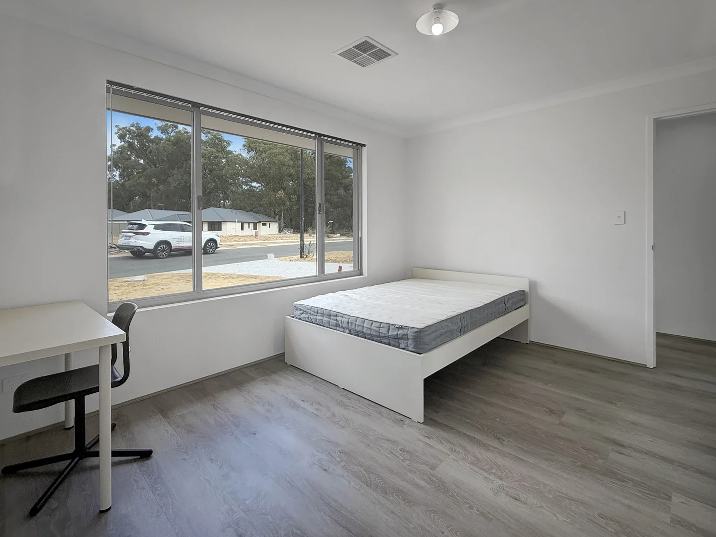 Additional image 4 of 9 Midhurst Crescent, Wellard WA 6170