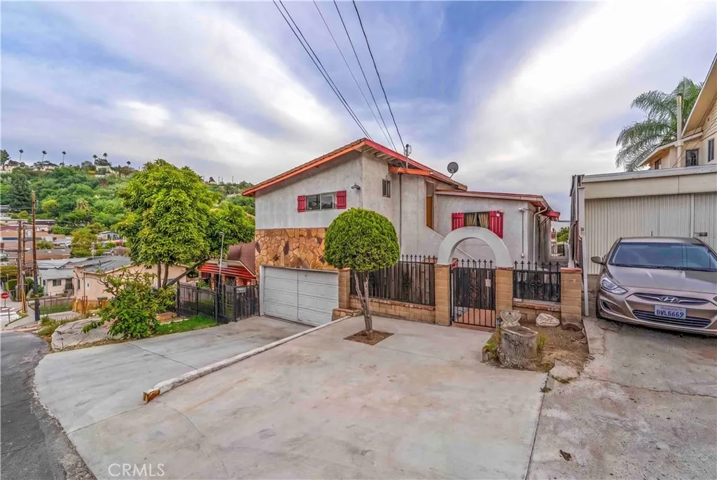 Additional image 4 of 3680 Rolle St, Los Angeles, CA 90031