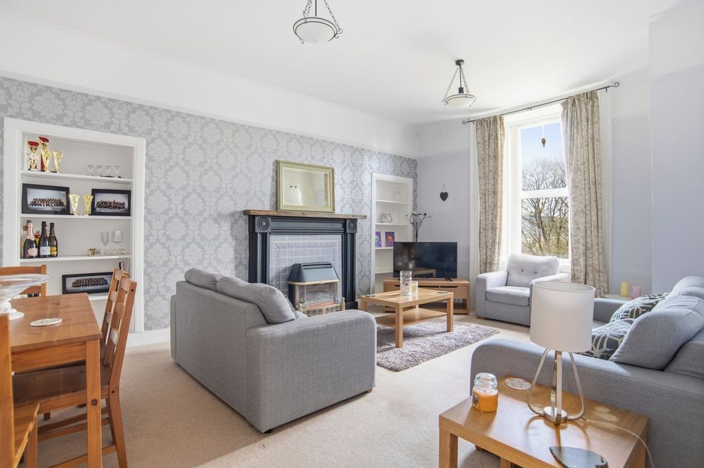 Additional image 2 of 3 bed maisonette for saleQueen Street, Stirling FK8