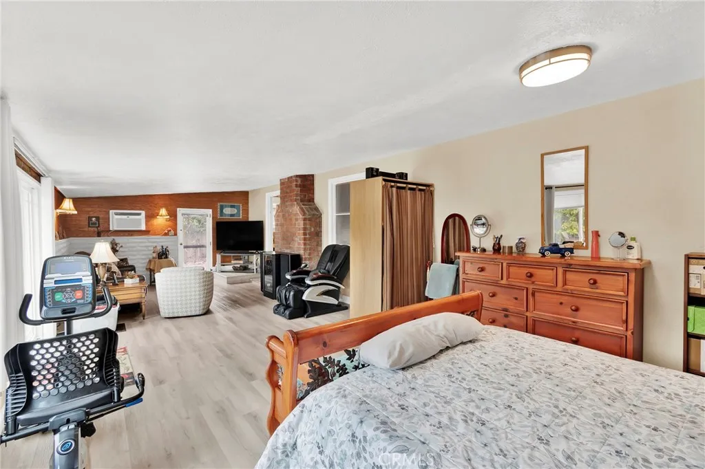 Additional image 62 of 2501 Deodar st, Santa Ana, CA 92705